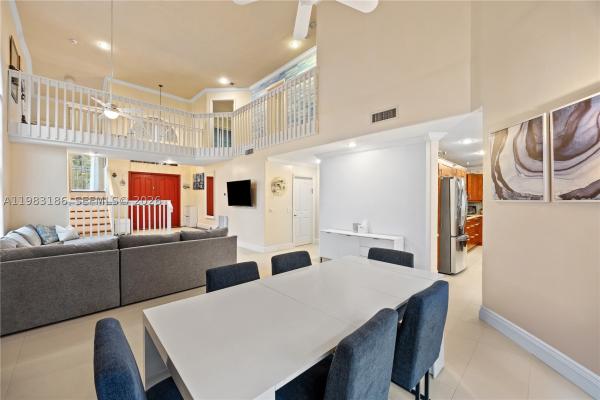 Embassy Place, 2721 Montevideo Ave, Cooper City, Florida 33026, image 3