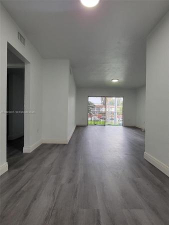 Village At Dadeland, 7610 SW 82nd St #J207, Glenvar Heights, Florida 33143, image 2