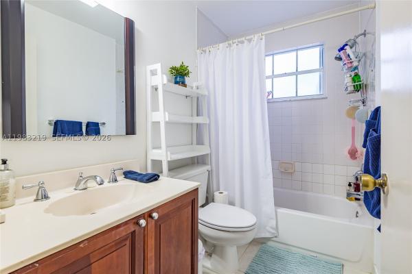 Princeton Place Townhomes, 370 SE 2nd Ave #G3, Deerfield Beach, Florida 33441, image 2