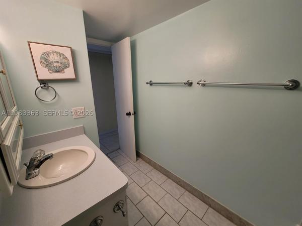 Ocean View Towers, 401 Golden Isles Dr #1114, Hallandale Beach, Florida 33009, image 3