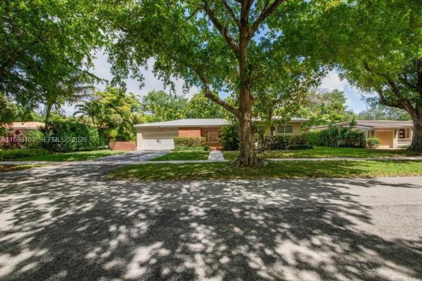Riviera, 6315 Castaneda St, Coral Gables, Florida 33146, image 2