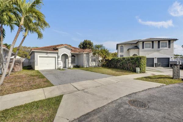 9141 SW 162nd Ct, Unincorporated Dade County, Florida 33196, image 1
