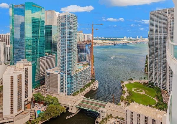 Brickell On The River South Tower, 41 SE 5th St #2417, Miami, Florida 33131, image 1