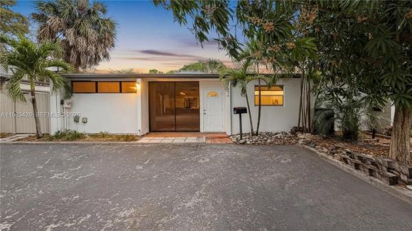 Lake Katharine, 6610 E Miami Lakes Dr, Miami Lakes, Florida 33014, image 1