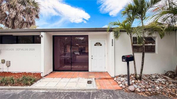 Lake Katharine, 6610 E Miami Lakes Dr, Miami Lakes, Florida 33014, image 2
