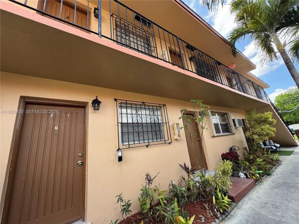 20 W 37th St, Hialeah, Florida 33012, image 1