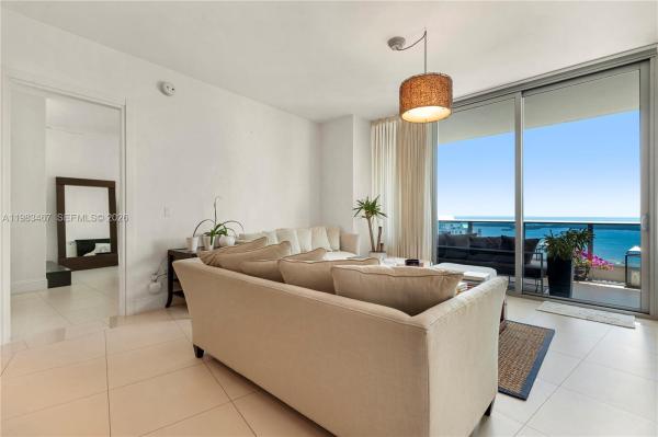 Epic Hotel & Residences, 200 Biscayne Boulevard Way #4907, Miami, Florida 33131, image 2