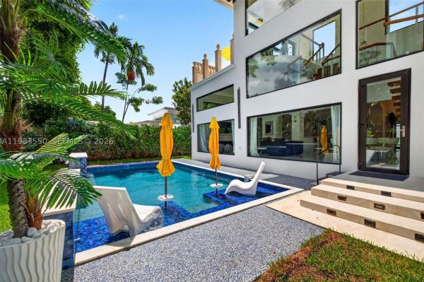 Griffing Biscayne Park Estates, 941 NE 119th St, Biscayne Park, Florida 33161, image 2