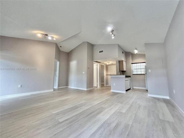 LakeView Club, 2811 N Oakland Forest Dr #306, Oakland Park, Florida 33309, image 1