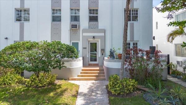 The Pines & The Palms, 2463 Pine Tree Dr #PH-A, Miami Beach, Florida 33140, image 2