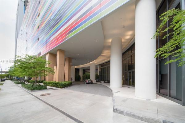 Brickell Heights East, 45 SW 9th St #3809, Miami, Florida 33130, image 1