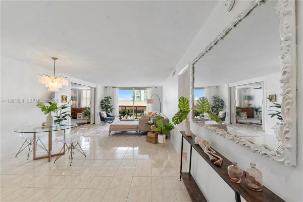 Maison Grande, 6039 Collins Ave #934, Miami Beach, Florida 33140, image 1