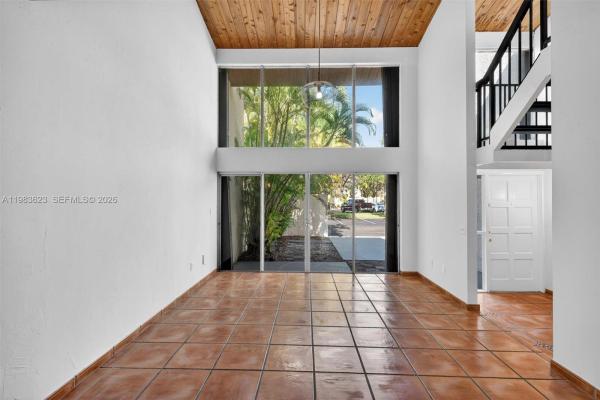 Sunset Park Lake Villas, 10406 SW 76th St, Kendall, Florida 33173, image 2
