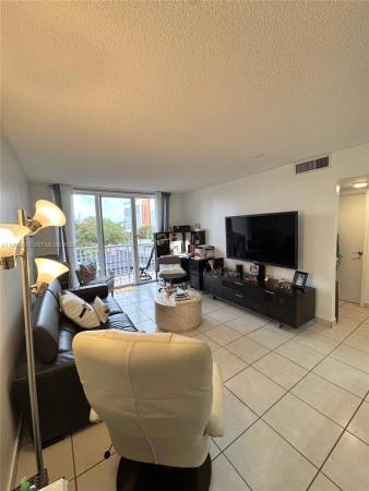Cordoba, 3551 SW 9th Ter #317, Miami, Florida 33135, image 2