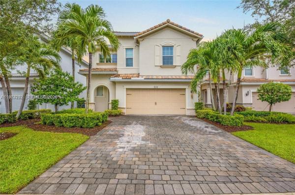 Parkview At Hillcrest, 932 Banyan Dr, Hollywood, Florida 33021, image 1
