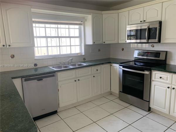 Old Cutler Cove, 9000 SW 202nd Ter, Cutler Bay, Florida 33189, image 1