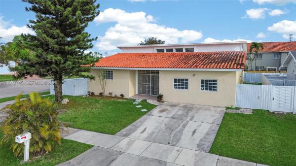 Old Cutler Cove, 9000 SW 202nd Ter, Cutler Bay, Florida 33189, image 2