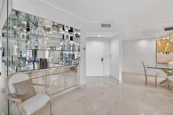 2800 Island Boulevard, 2800 Island Blvd #301, Aventura, Florida 33160, image 2