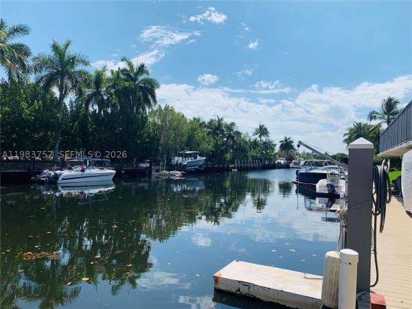 Admiral Farragut, 6815 Edgewater Dr #105, Coral Gables, Florida 33133, image 2
