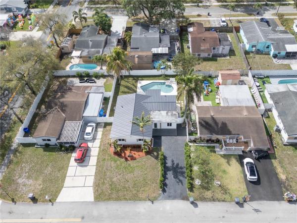 Driftwood Acres, 6610 Cody St, Hollywood, Florida 33024, image 2