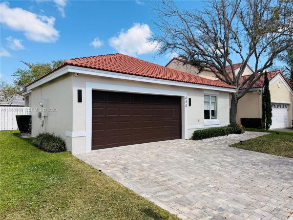 Stanton Lake, 646 Stanton Dr, Weston, Florida 33326, image 1