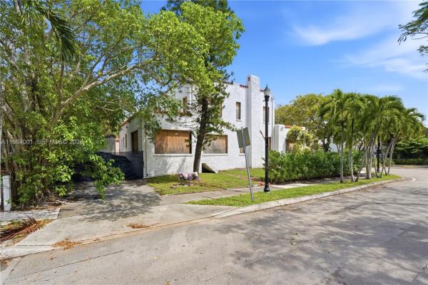 Biltmore, 4400 NE 1st Ave, Miami, Florida 33137, image 2