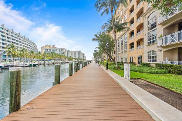 Alaqua, 3001 NE 185th St #716, Aventura, Florida 33180, image 1