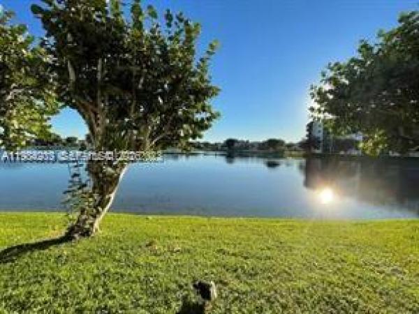 10060 NW 9th St Cir #4, Unincorporated Dade County, Florida 33172, image 1