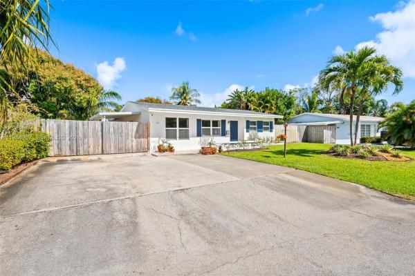 Cresthaven, 1431 NE 32nd Pl, Pompano Beach, Florida 33064, image 2