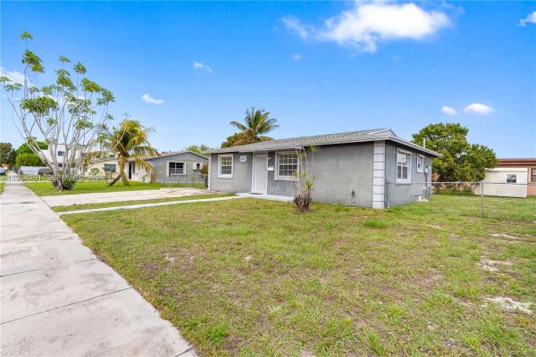 3361 NW 189th St, Miami Gardens, Florida 33056, image 1