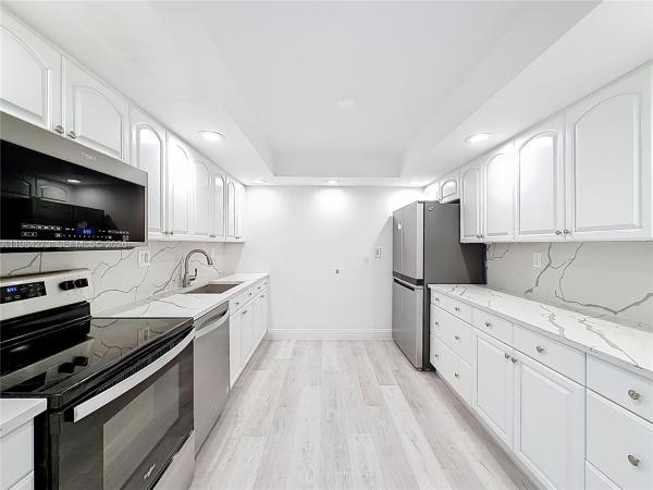 Oceanview Park, 1000 Parkview Dr #121, Hallandale Beach, Florida 33009, image 2