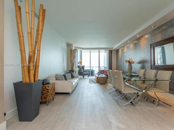 Brickell House, 1300 Brickell Bay Dr #3804, Miami, Florida 33131, image 2