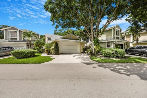 Fairfield At Boca Of Cedar Grove, 5366 214th Ct S, Boca Raton, Florida 33486, image 2