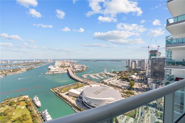 900 Biscayne Bay, 900 Biscayne Blvd #5602, Miami, Florida 33132, image 2