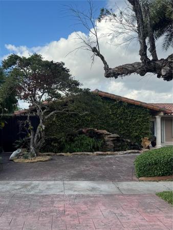 Southern Estates, 12545 SW 31st Ter, Tamiami, Florida 33175, image 2