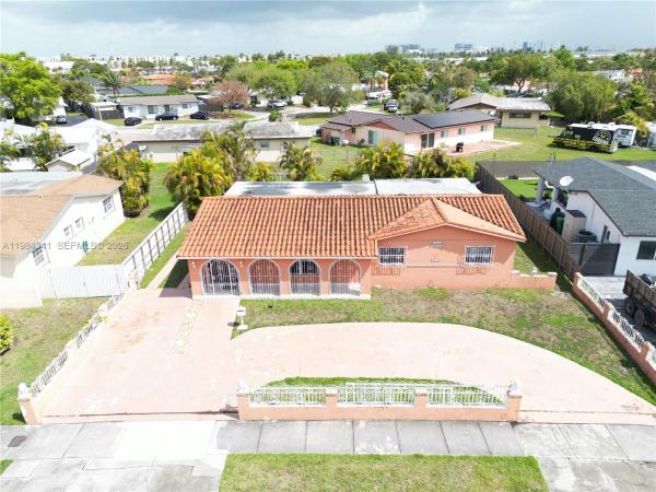 Southern Estates, 2791 Village Green Dr, Tamiami, Florida 33175, image 2