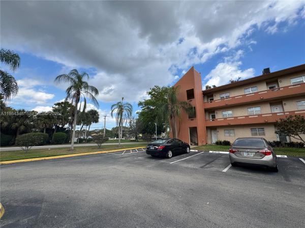 Tamarac, Florida 33321, image 1