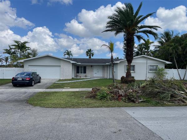 11807 SW 112th Ave, Unincorporated Dade County, Florida 33176, image 1