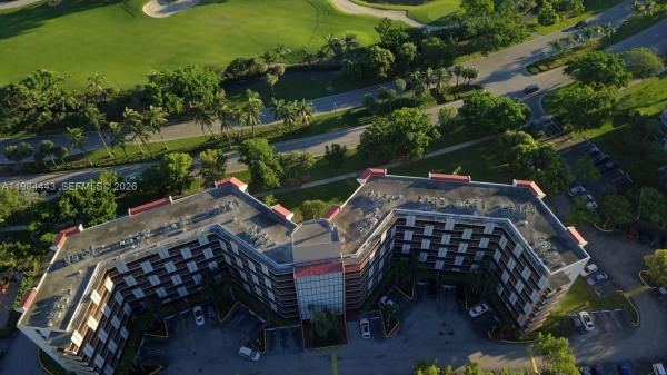 Bravura, 3301 N Country Club Dr #804, Aventura, Florida 33180, image 2