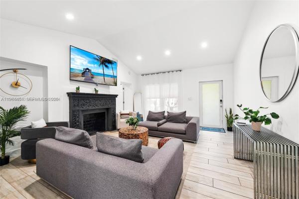 College Park, 232 NW 59th St, Miami, Florida 33127, image 1