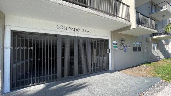 Condado Real, 5100 SW 41st St #226, Pembroke Park, Florida 33023, image 2