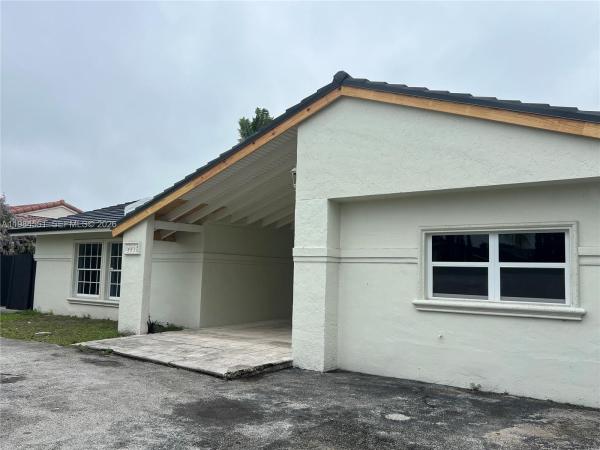Pervas, 2235 SW 131st Ct, Tamiami, Florida 33175, image 3
