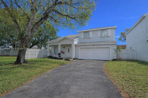 14615 SW 142nd Place Cir, Unincorporated Dade County, Florida 33186, image 1