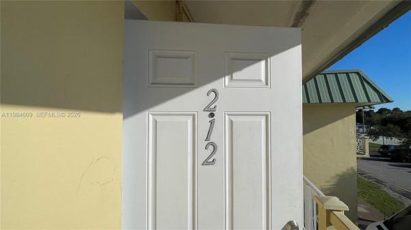 New World, 505 NW 177th St #212, Miami Gardens, Florida 33169, image 2