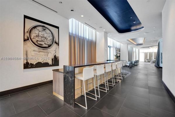 Paramount Miami Worldcenter, 851 NE 1st Ave #3601, Miami, Florida 33132, image 1
