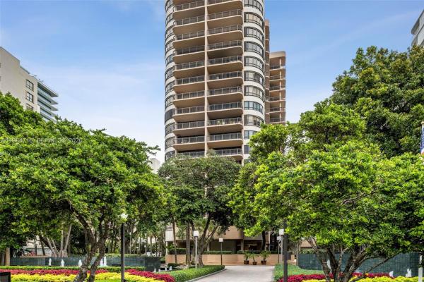 The Tiffany Of Bal Harbour, 10175 Collins Ave #807, Bal Harbour, Florida 33154, image 2