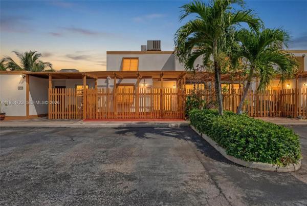 Trail Run, 13182 SW 9th Ln, Tamiami, Florida 33184, image 2