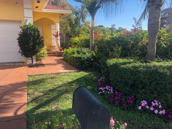 Airport Vista, 1008 NW 2nd Ave, Hallandale Beach, Florida 33009, image 1