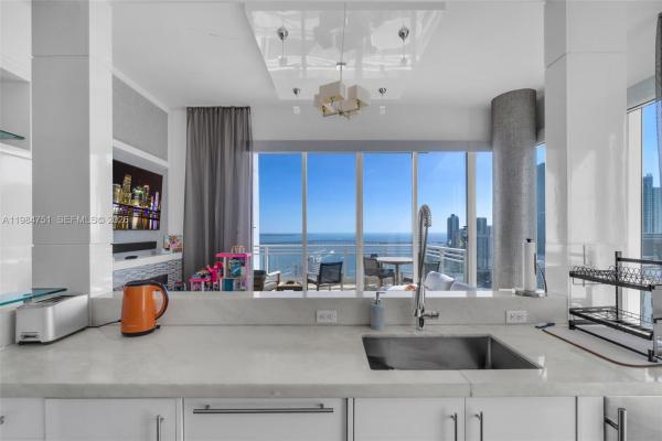 Asia, 900 Brickell Key Blvd #2904, Miami, Florida 33131, image 1