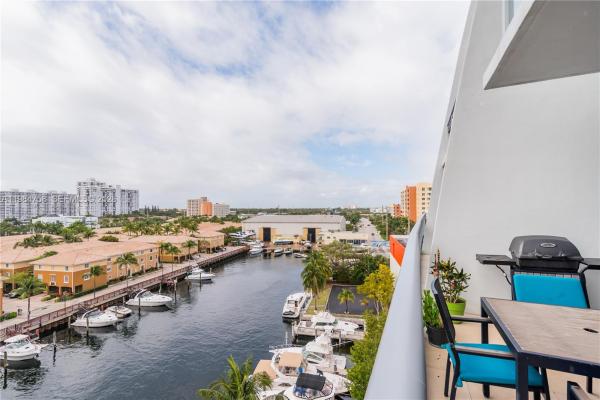 Artech Residences At Aventura, 2950 NE 188th St #504, Aventura, Florida 33180, image 1